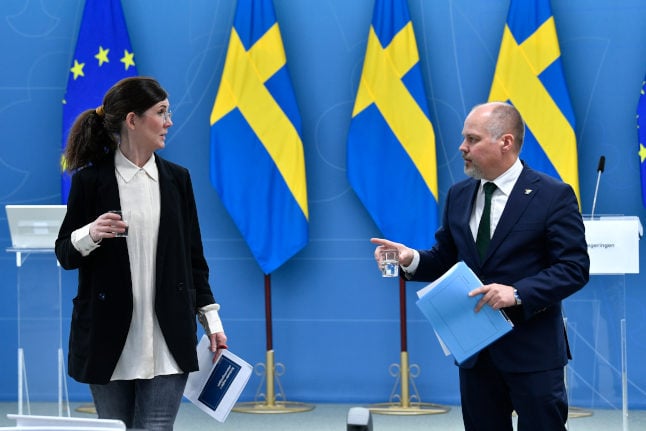 Swedish government pushes ahead with new migration bill
