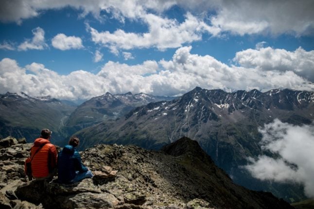 Austrian rescuers save 100 German school children stuck while hiking in Alps