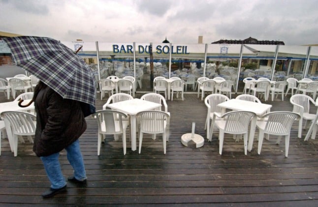 Storms, rain and strong winds forecast for week France's café terraces reopen