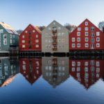 How did Covid-19 affect immigration in Norway in 2020?