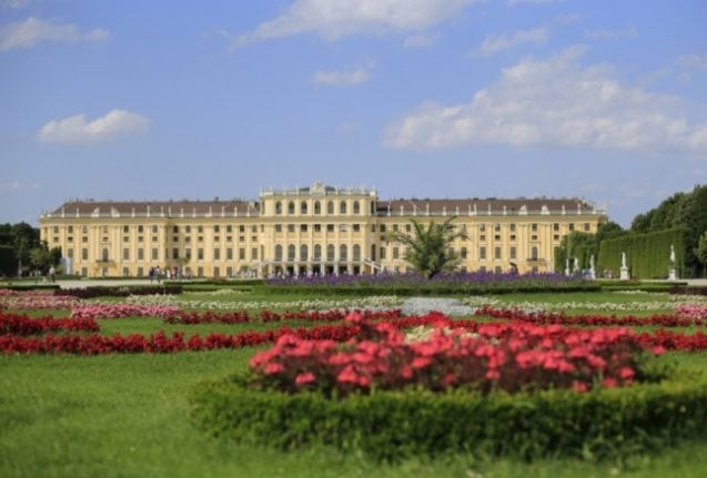 .     Schönbrunn Palace a on a sunny day in Vienna (Photo by ALEXANDER KLEIN / AFP)