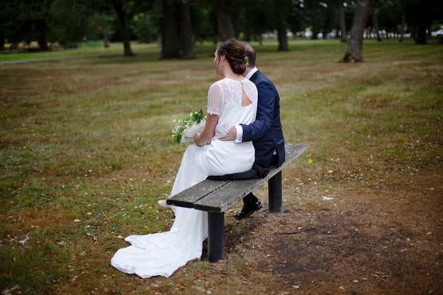 Reader question: What are the rules for weddings in Sweden this summer?