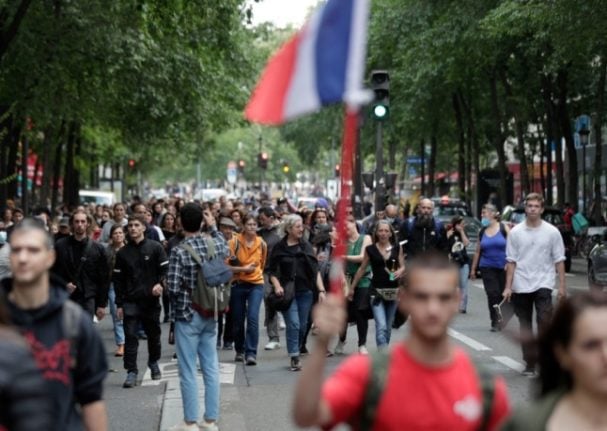 Health passport protesters back on the streets of Paris this weekend