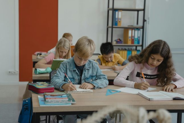 EXPLAINED: How you can save money on schoolbooks in Spain