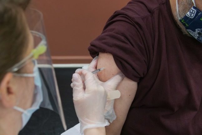 Report claims Norway has overpaid for Covid-19 vaccines