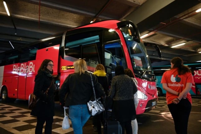 Night bus: How to travel the length of France for less than €15