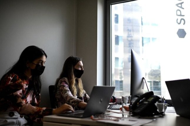 Remote working, office parties - These are the new health rules in French workplaces