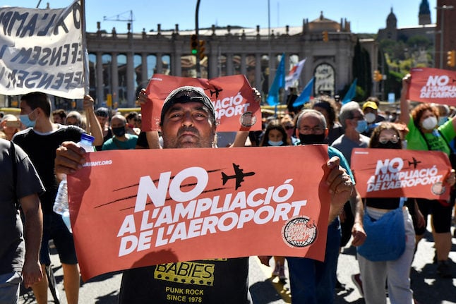 Why has the expansion of Barcelona airport prompted mass protests?
