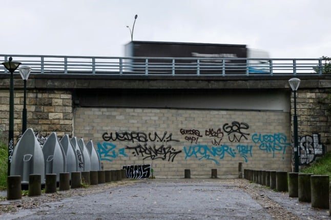 Fury over 'wall of shame' built to block Paris crack users