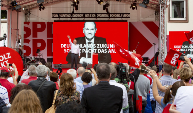 Election 2021: What an SPD-led coalition could mean for foreigners in Germany