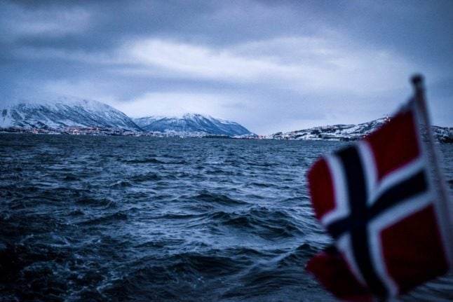 Why are Norwegian immigration authorities writing to British residents?