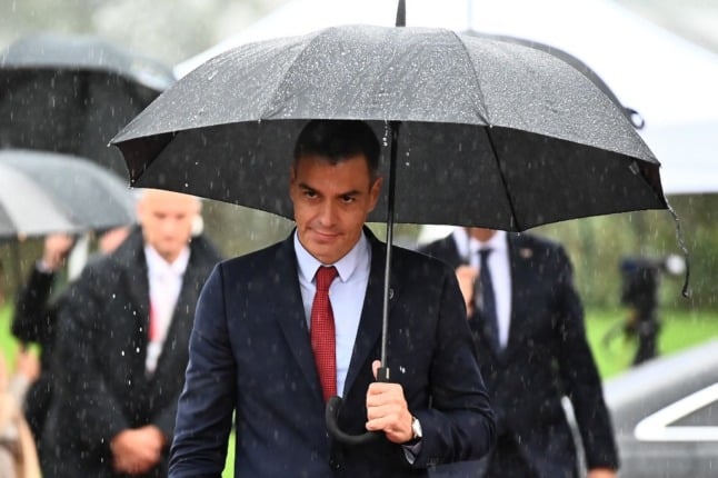 Spain's Prime Minister Pedro Sanchez, seen here at the EU-Western Balkans summit in Slovenia in October 2021, will increase his wages by 2 percent in 2022. His salary (Photo by Joe Klamar / AFP)