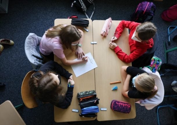 German experts divided over state plans to relax Covid mask rules in schools