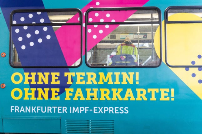 An S-Bahn train in Frankfurt offers vaccinations without appointment (or travel ticket) on Friday. 