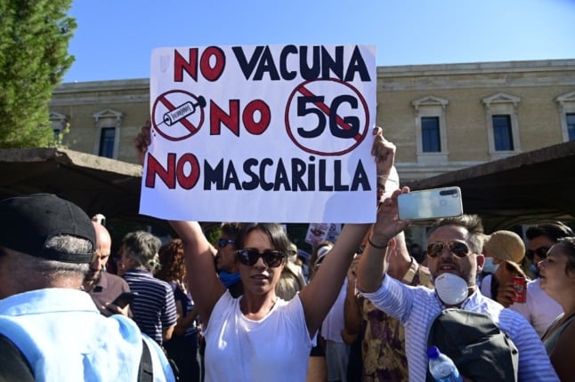 Could Spain lock down its unvaccinated or make Covid vaccines compulsory?