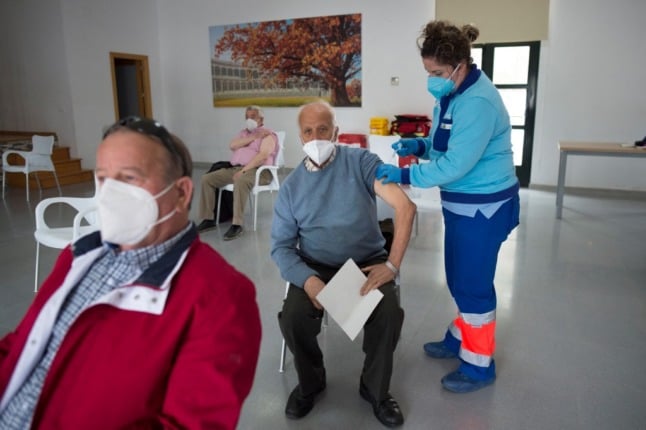 A man receives a dose of the single-dose Johnson & Johnson Janssen Covid-19 vaccine at a vaccine rollout targetting elderly people in Ronda on April 23, 2021. JORGE GUERRERO / AFP
