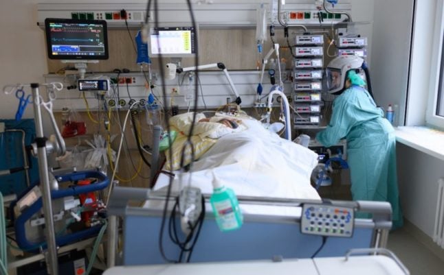 A Covid patient in intensive care in Dresden. 