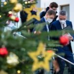 Celebrate Christmas with ‘closest circle’ says head of German health agency