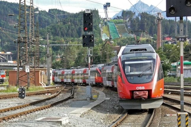 An ÖBB train in the Austrian city of Innsbruck. Image: Pixlr