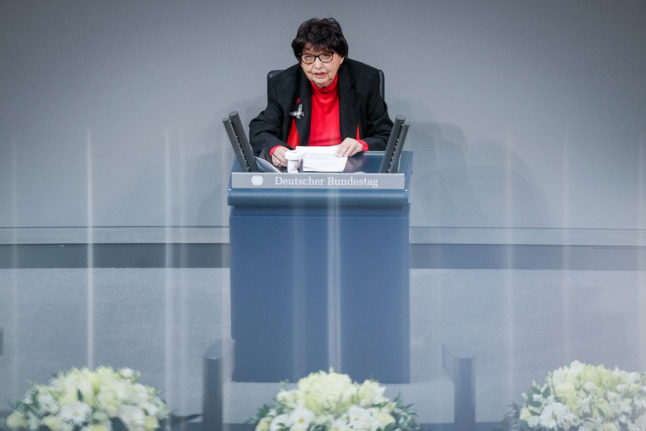 Holocaust survivor Inge Auerbacher speaks addresses the Bundestag 