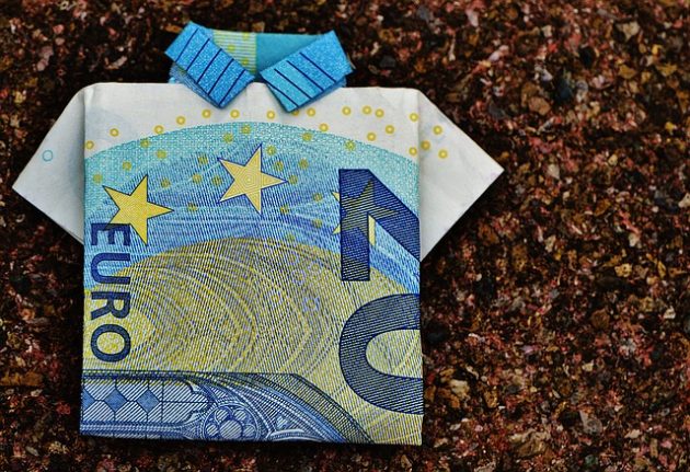 make extra money in spain, euros origami