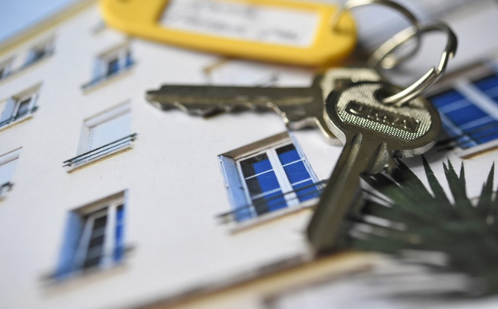 Checklist 10 things to do before moving to France