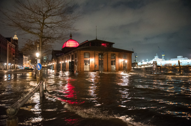 Hamburg fish market floods