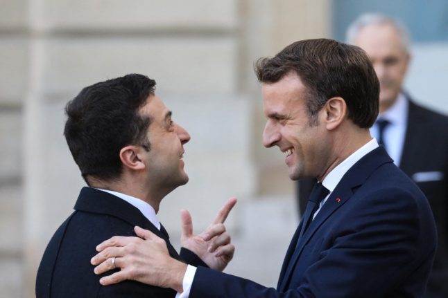 Is France's Macron really 'dressing up' as Ukrainian president Zelensky?
