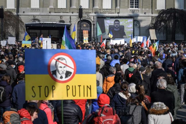 A protest against Russia's invasion of Ukraine in the Swiss city of Bern. Photo: Fabrice COFFRINI / AFP