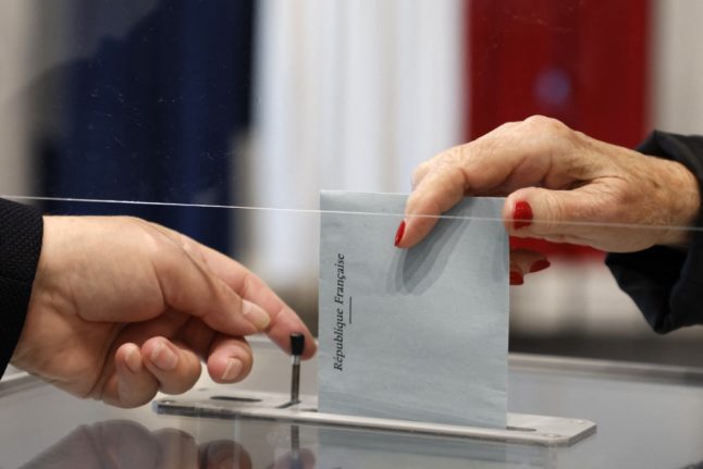 A new poll has hinted that the 2022 French presidential election could see record levels of abstention in the first round.