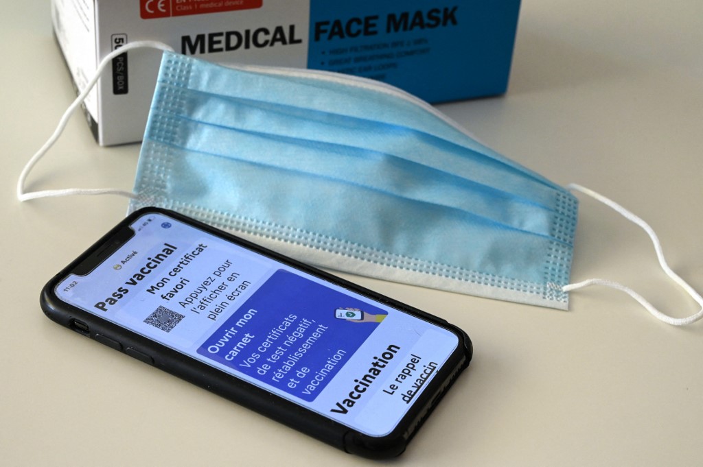 EXPLAINED Why Covid cases are rising again in France