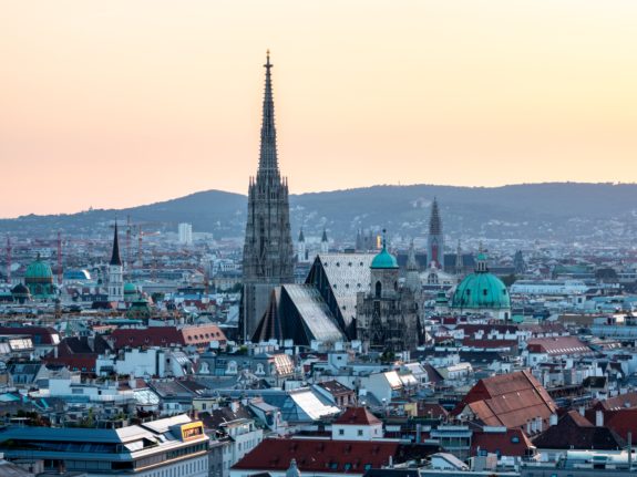 vienna skyline st stephan's cathedral rathaus