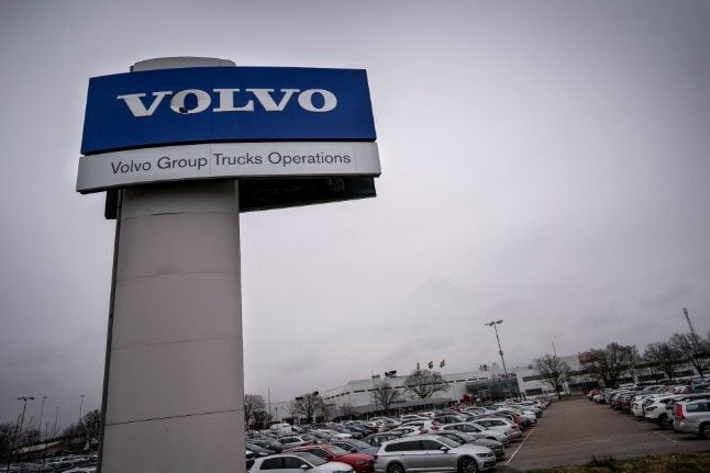 Volvo Trucks has suspended production of trucks at its factory in Russia.