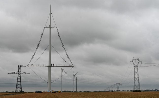 An image of an electricity pylon in France