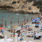 TRAVEL: Spain extends ban on unvaccinated non-EU tourists until May 15th