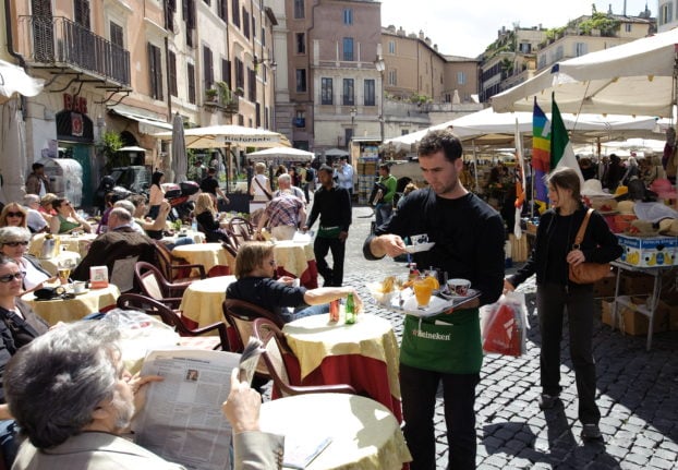Eating at a bar or restaurant in Rome may be a different experience to what you're used to. 