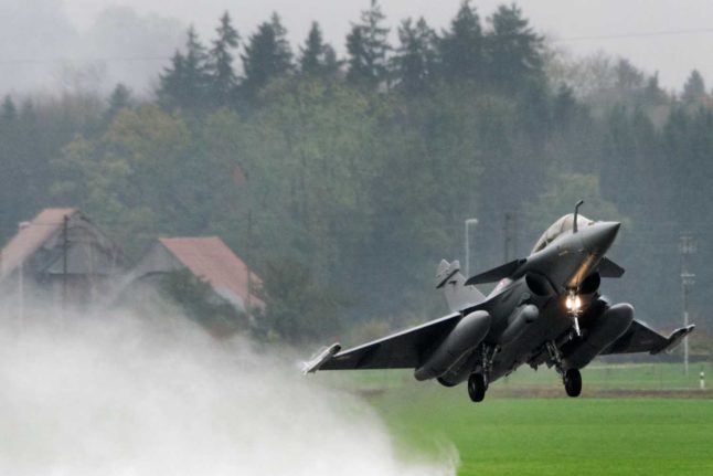 Would NATO help Switzerland if the latter was attacked? Photo: Fabrice COFFRINI / AFP