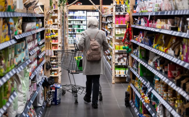 A customer in a supermarket in Neubiberg, Bavaria.