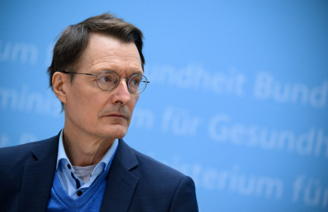 Karl Lauterbach (SPD), Federal Minister of Health, comments on the changes to the isolation and quarantine rules during a press conference at the Federal Ministry of Health.