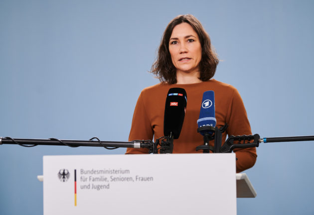 Family Minister Anne Spiegel (Greens) announces her resignation in Berlin.