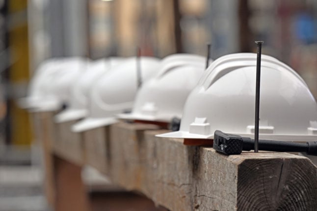 Hard-hats, hammers and nails at a university in Thuringia
