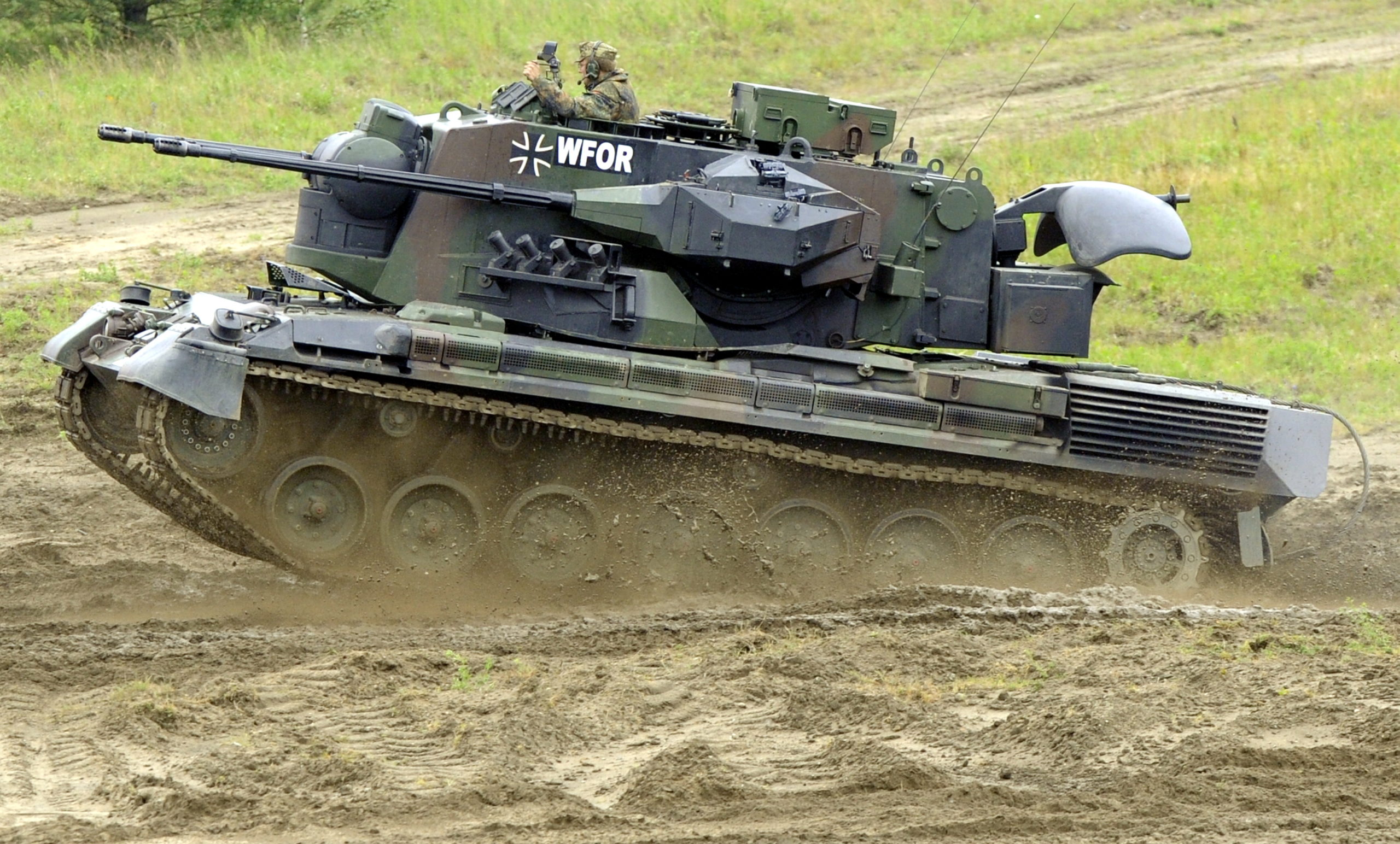 Germany to authorise tank deliveries to Ukraine