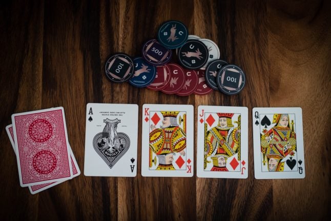 cards poker chips