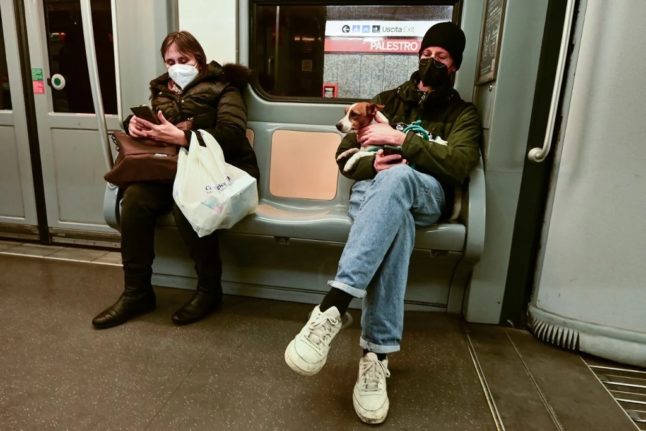 The use of high-grade Ffp2 masks will remain mandatory on public transport in Italy until June 15th.