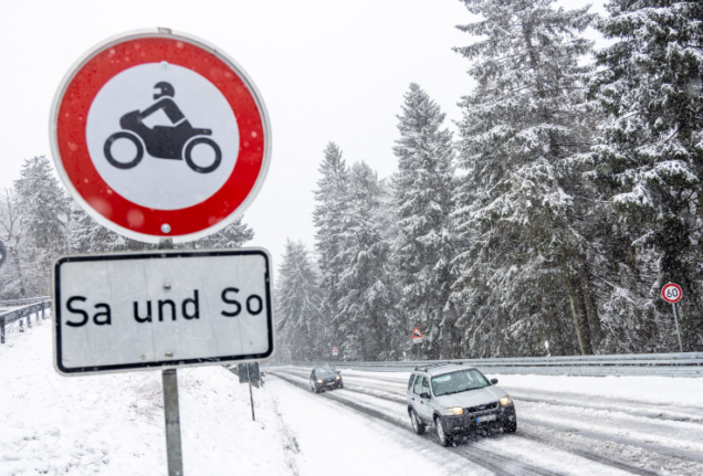 IN PICS: Snowfall brings chaos to parts of southern Germany