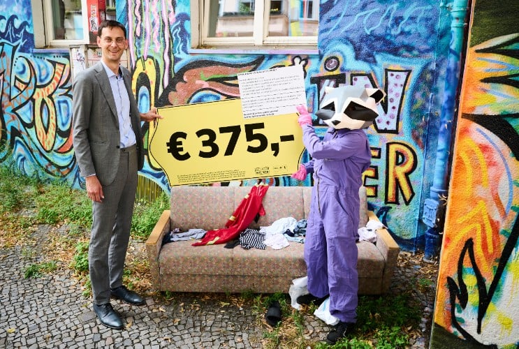 'Zu verschenken': Is it legal to put old stuff on the street in Germany?