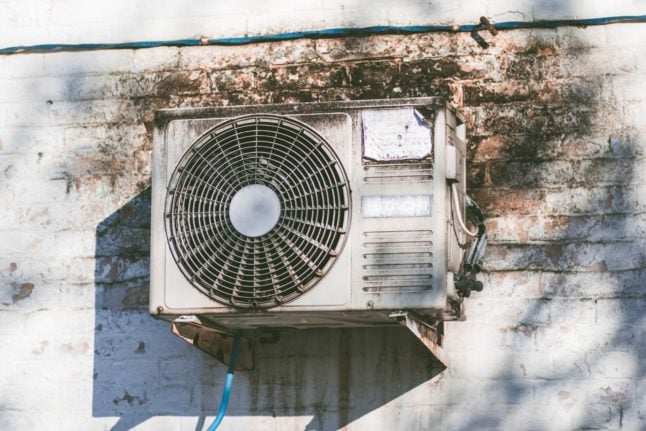 Italy plans to cut air conditioner use to save energy
