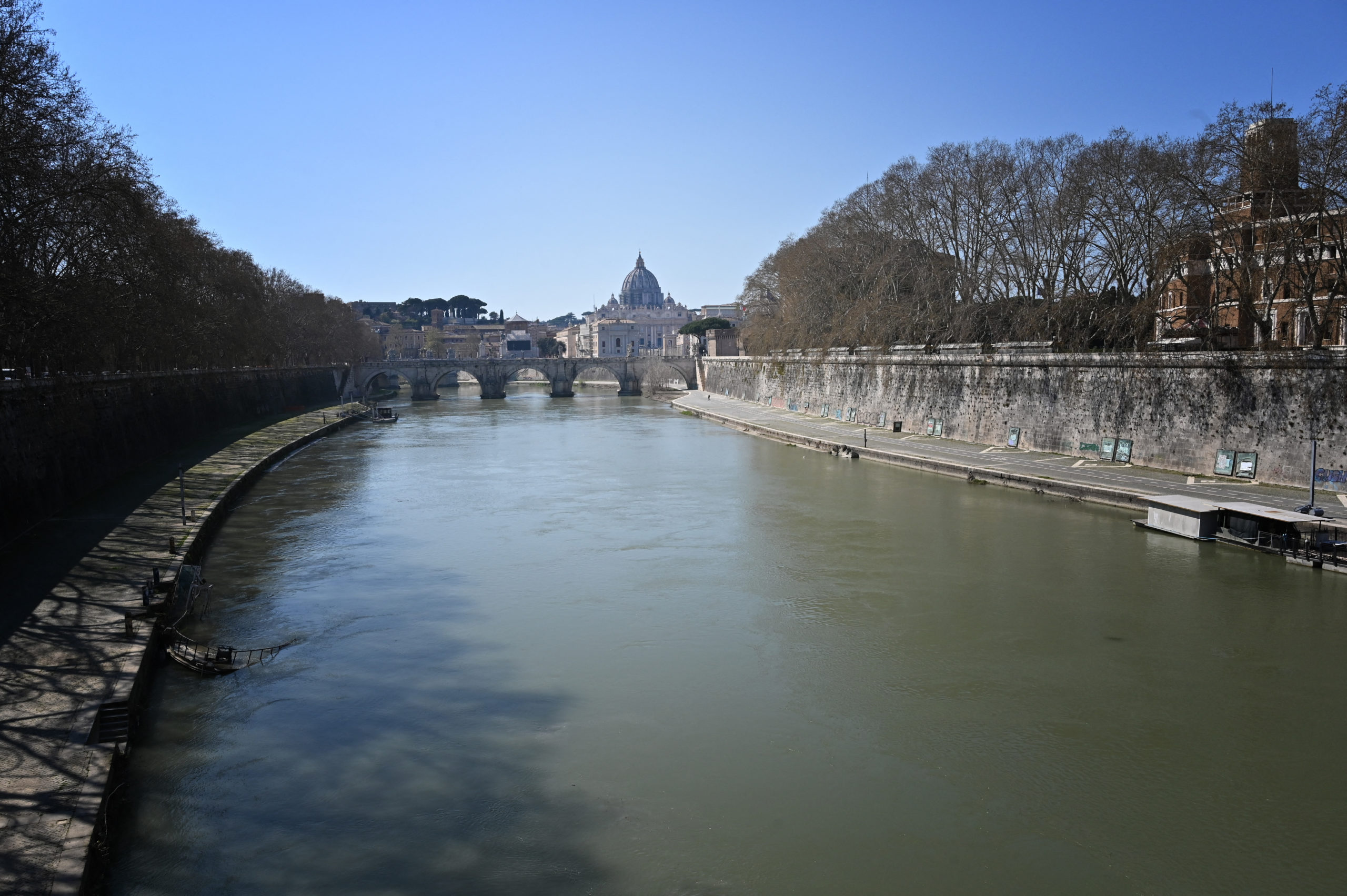 Mayat turis Amerika yang hilang ditemukan di Sungai Tiber Roma