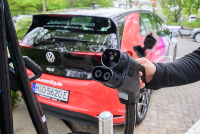 German Transport Minister wants to ‘significantly raise e-car subsidy’