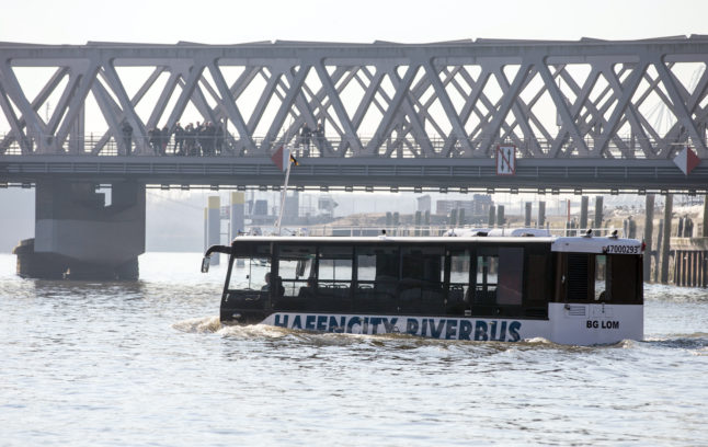 RiverCity Hafen bus